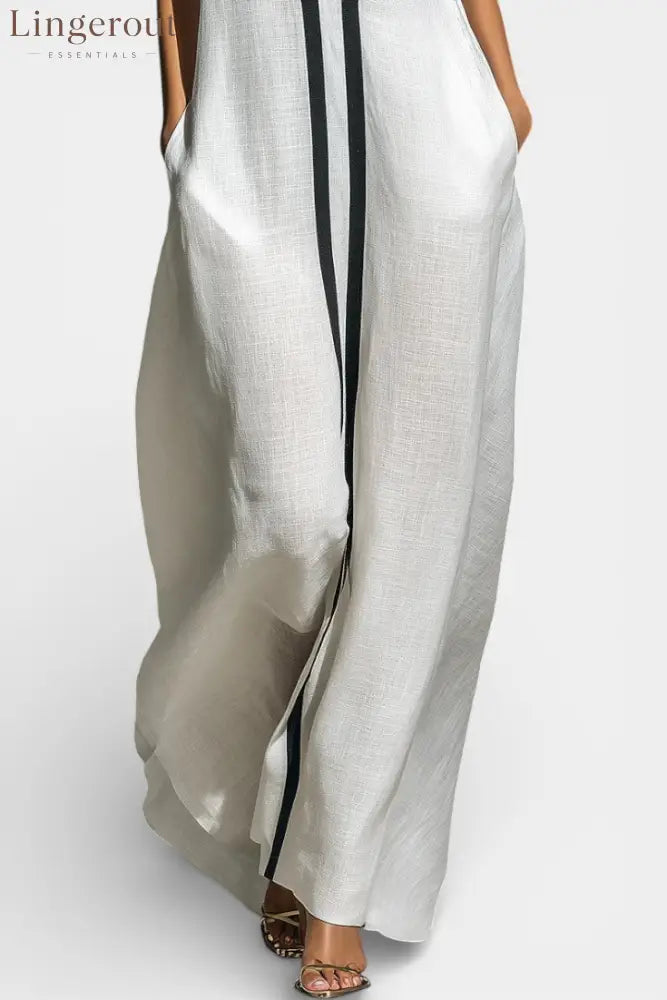 Graphic Sleeveless Maxi Jumpsuit with Contrasting Trim
