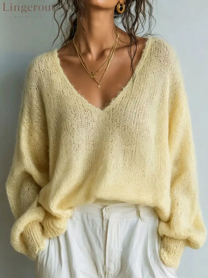 Lightweight Knit V-Neck Relaxed Sweater - Light yellow / S