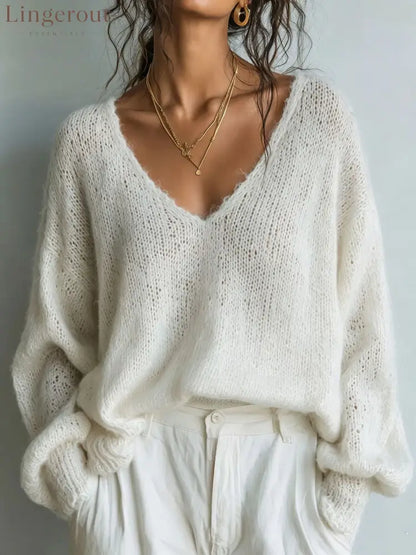 Lightweight Knit V-Neck Relaxed Sweater - White / S