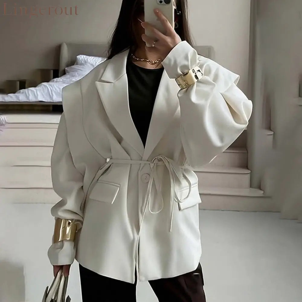 Oversized belted blazer with puff sleeves – Modern and sophisticated elegance - White / S
