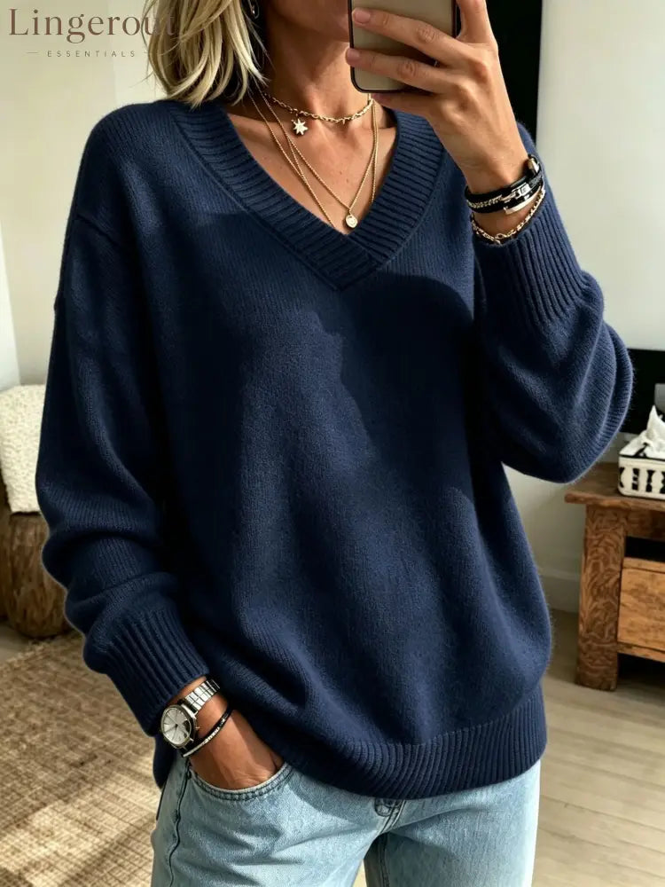 Relaxed V-Neck Long Sleeve Knit Sweater - Navy blue / S